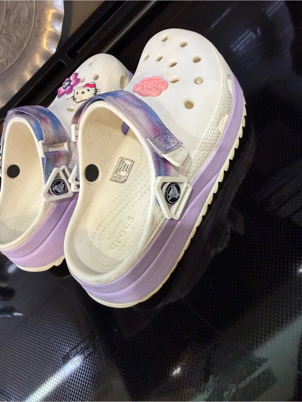 CROCS lightweight white